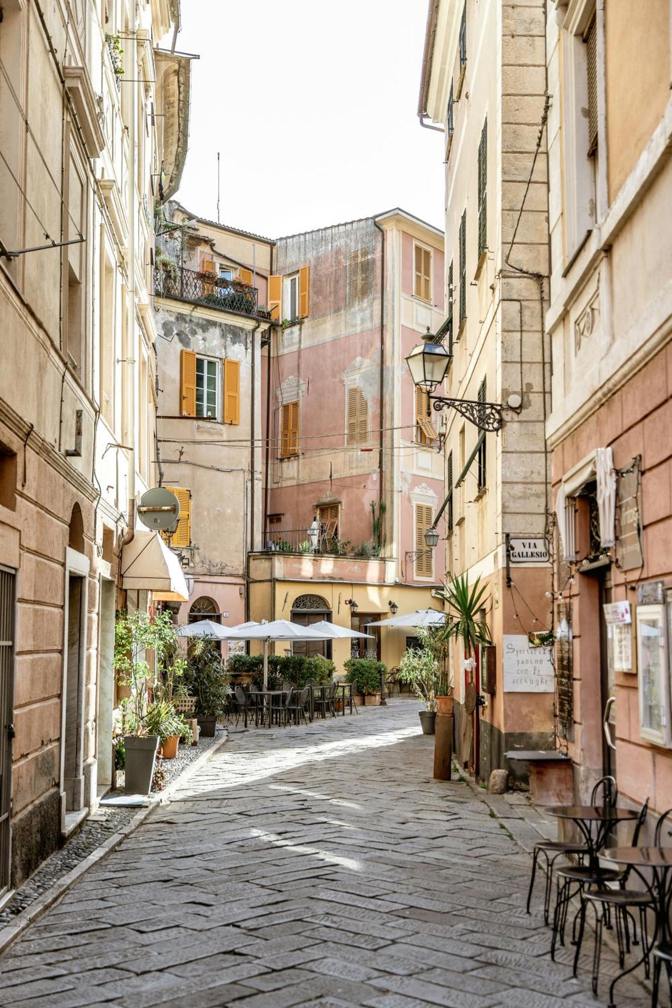 Hotel Bello By Ostello Bello Finale Ligure Exterior photo